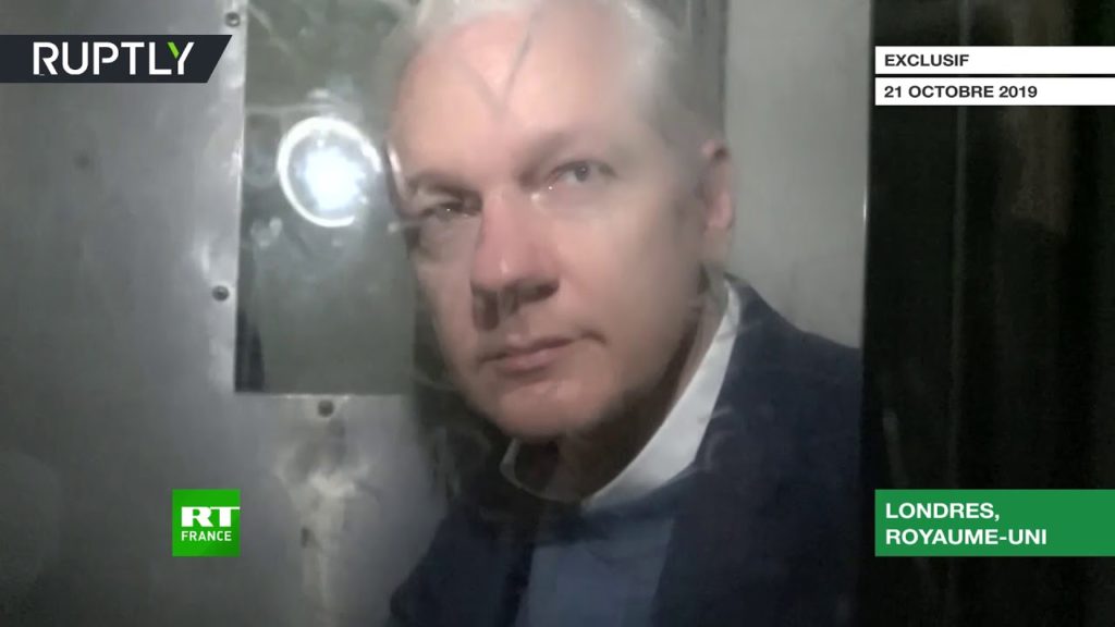 L’attribut alt de cette image est vide, son nom de fichier est Assange-octobre-2019-1024x576.jpg.
