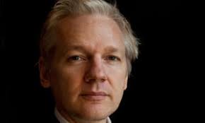 L’attribut alt de cette image est vide, son nom de fichier est Assange-Tracy-2.jpg.